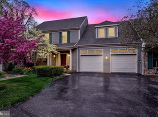 2055 Rosewood Ln, York, PA 17403