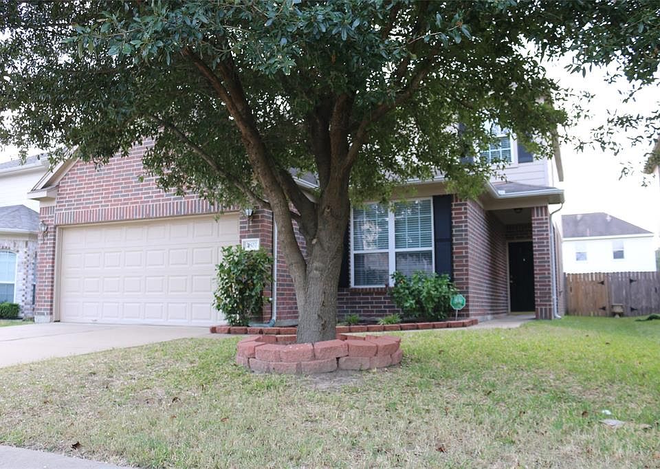 1st image of 2807 Youpon Lake Ct