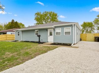 1085 Eastview Dr, Rantoul, IL 61866