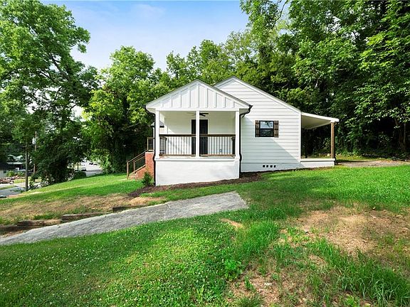 3rd image of 515 Harper Ave SW