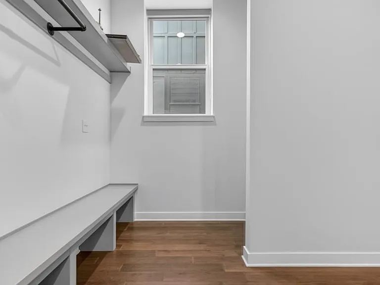 2246 Tracy Ave — Photo 16