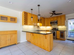 11 Mooring Rd, San Rafael, CA 94901