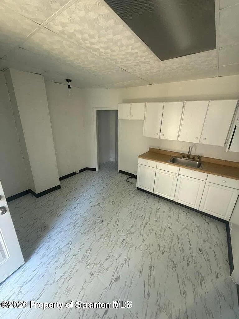 2 bed, 1.0 bath, 570 sqft, $1,000 — Photo 3