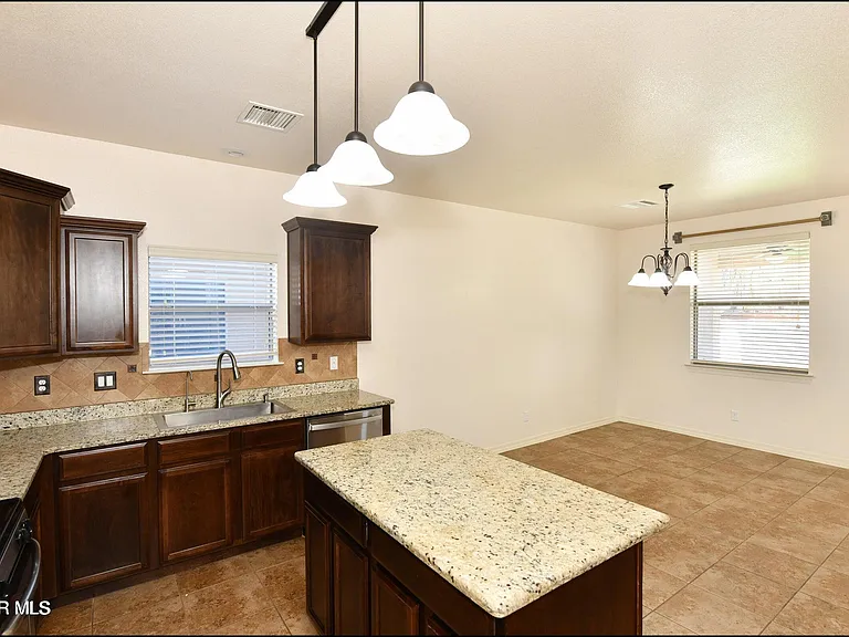 14309 S Cave Ave — Photo 18