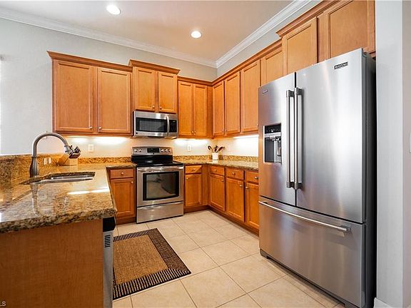2nd image of 10430 Carolina Willow Dr