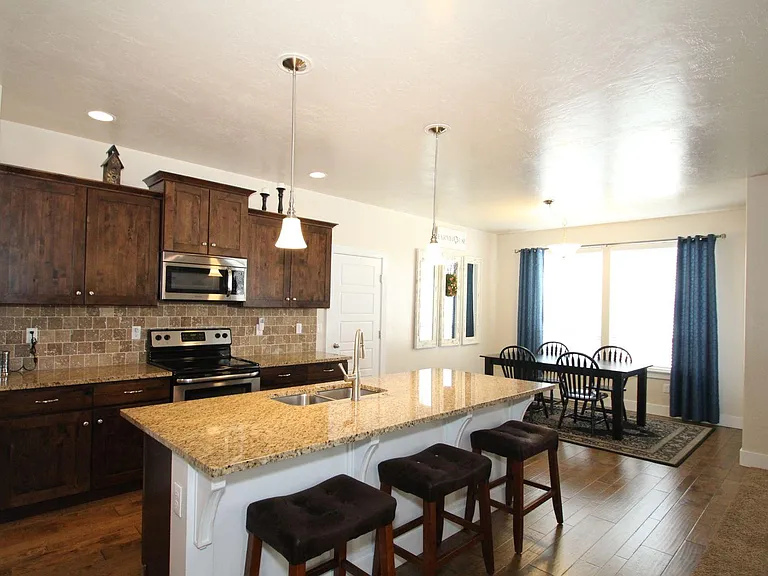 2531 S Riptide Ave — Photo 6