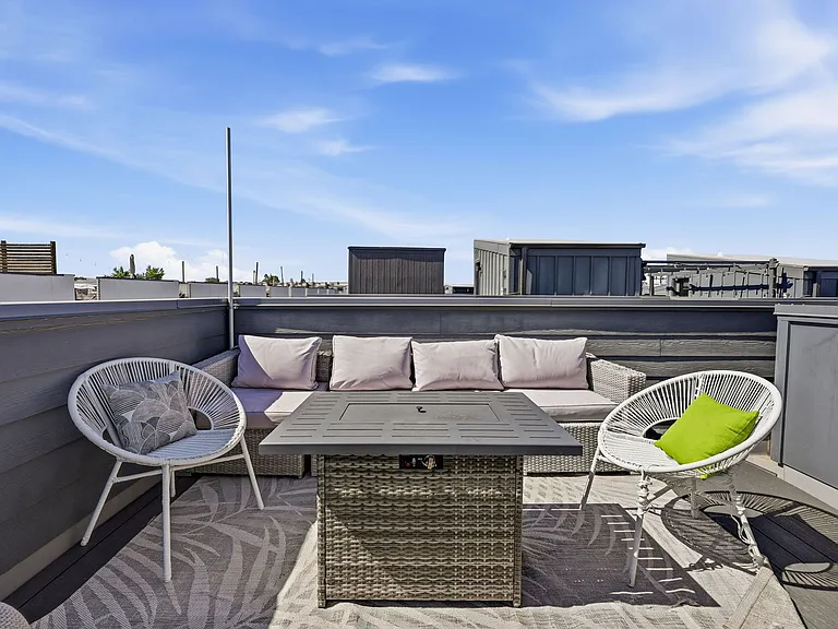 1731 Irving St #105 — Photo 52
