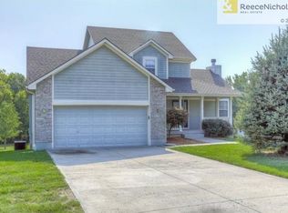 1716 Nottingham Dr, Pleasant Hill, MO 64080