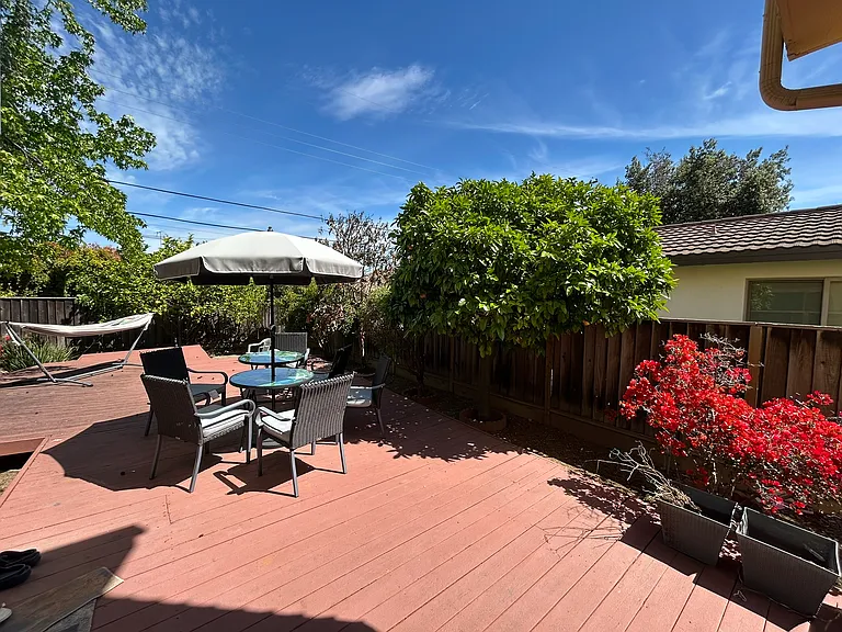 20143 Somerset Dr — Photo 6