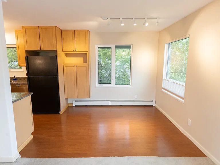 1536 G St #A — Photo 5