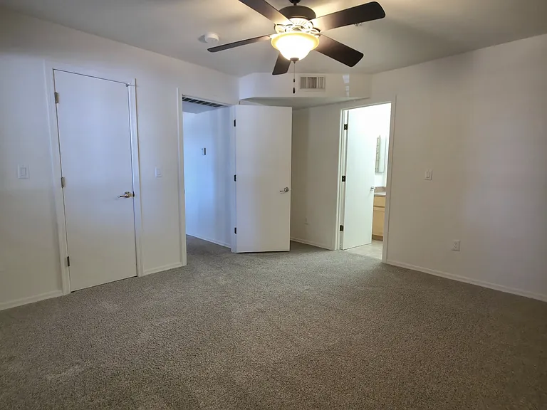 1185 W University Ave #13 — Photo 6