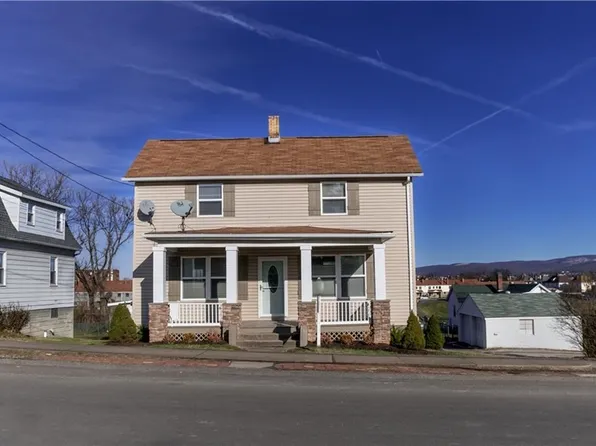 102 Easy St, Uniontown, PA 15401