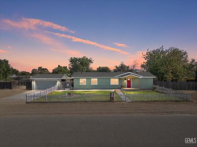 28115 McClaren Ave, Taft, CA, 93268
