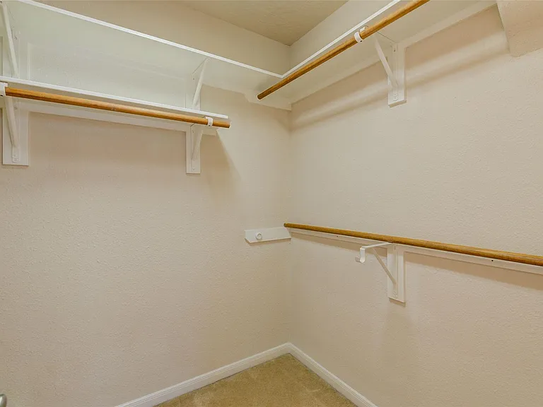 11 Ebony Oaks Pl — Photo 19