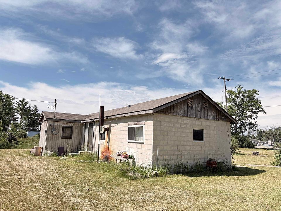 1st image of 4792 N Clare Ave