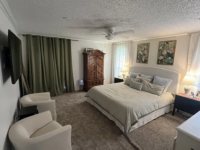 8012 Wimbledon Ave — Photo 5