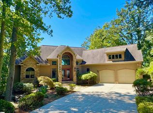 114 High Rock Ridge Dr, Landrum, SC 29356