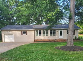 111 Keeler Dr, Pelzer, SC 29669
