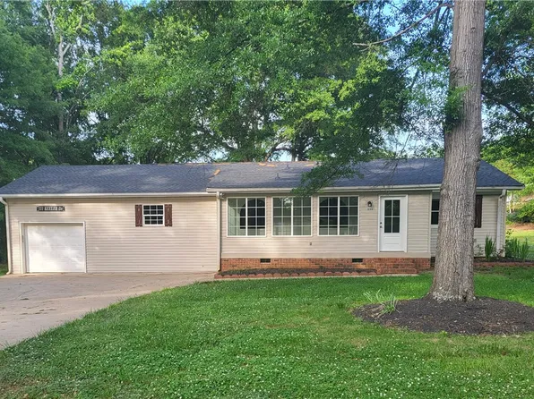 111 Keeler Dr, Pelzer, SC 29669