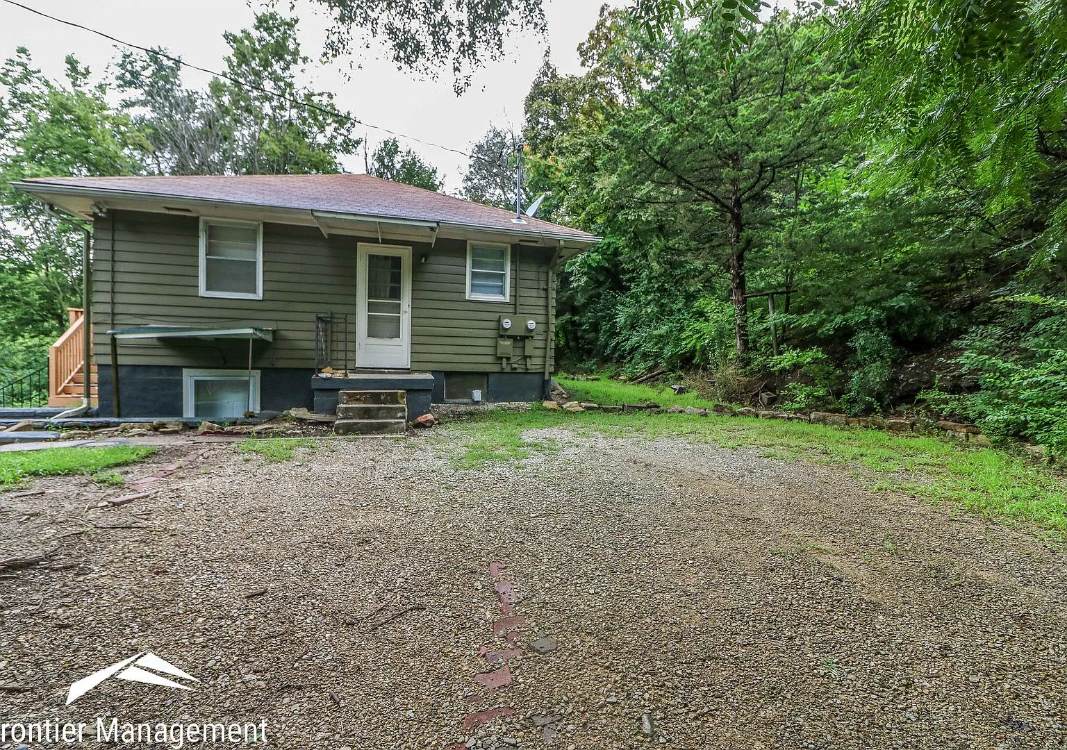 605 Ratone Ln — Photo 2