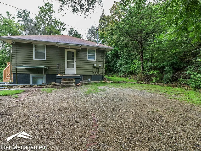 605 Ratone Ln — Photo 2
