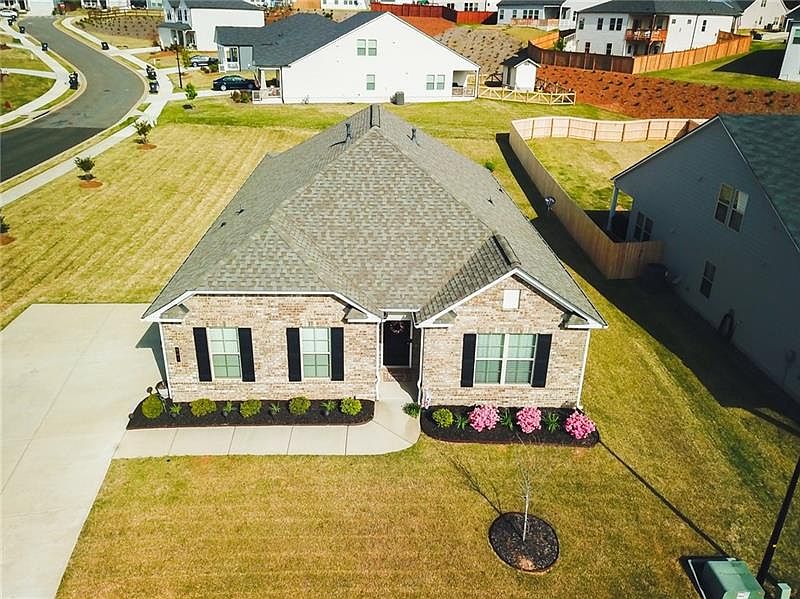 1st image of 601 Valdosta Dr