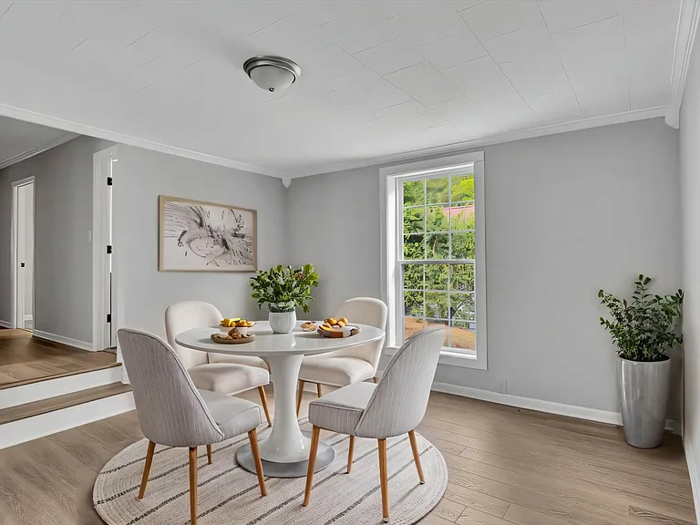 509 W Bell Ave — Photo 15