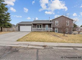 5812 Canyon Rd, Cheyenne, WY 82009