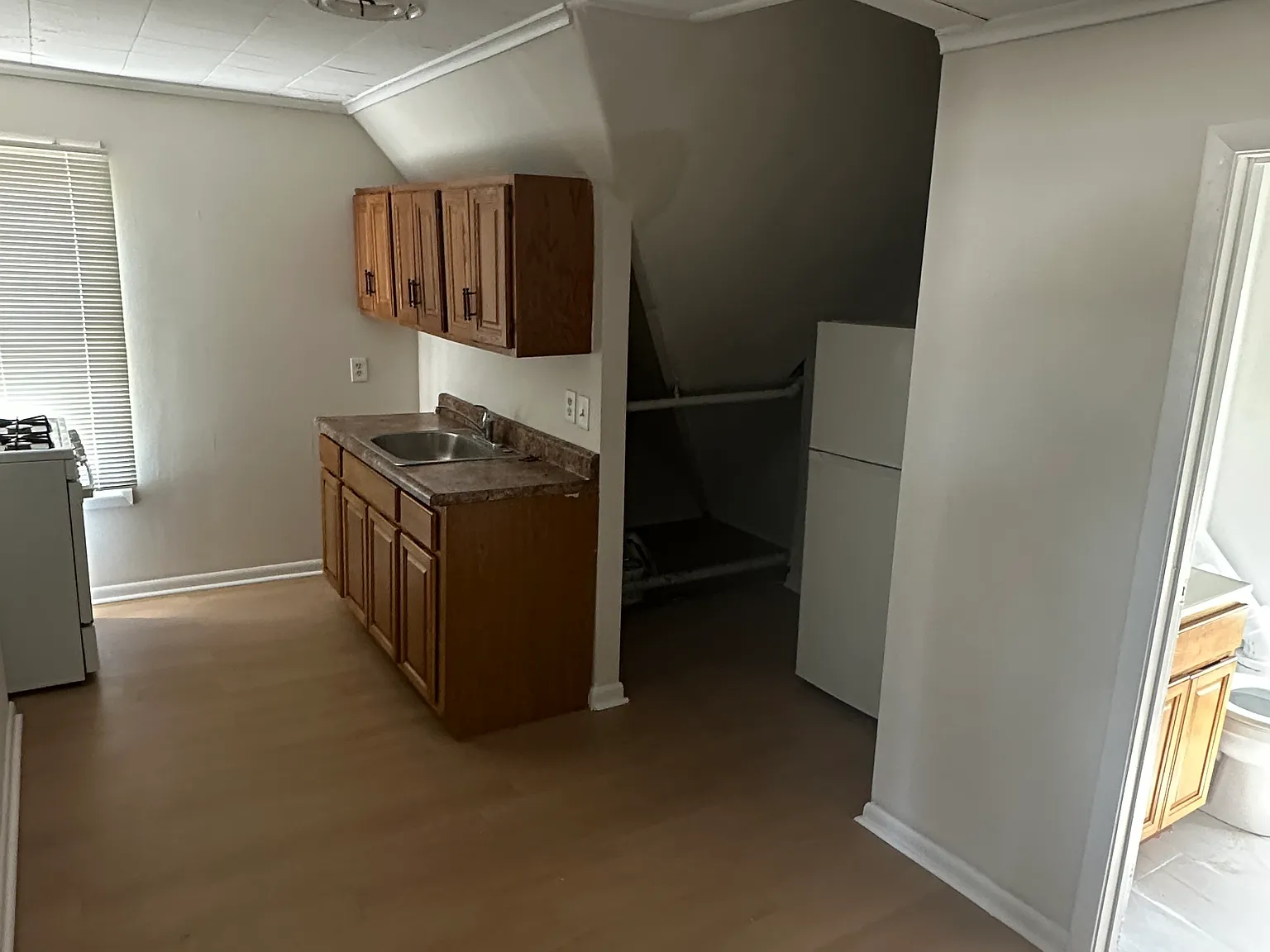 2 bed, $1,650 — Photo 3