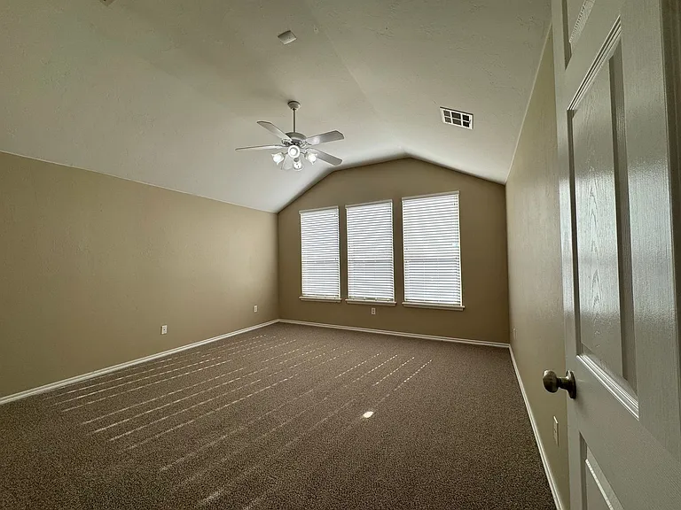 2532 NW 179th Ct — Photo 44