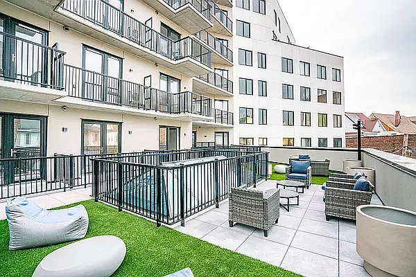 Rented by Highline Residential | media 72