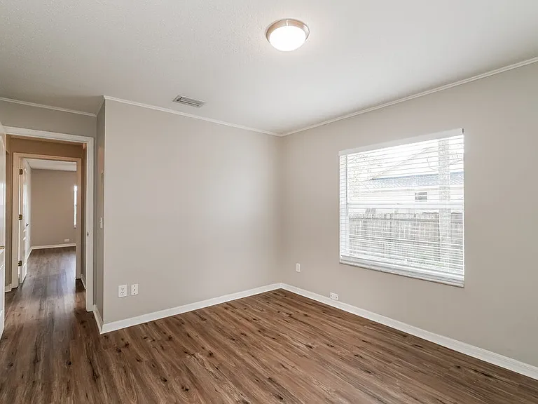4640 Burlington Rd — Photo 15