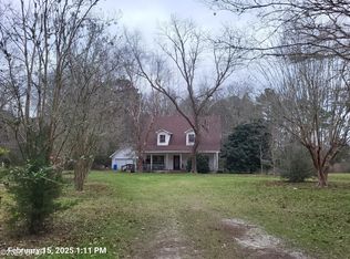 260 Wits End Ln, Defuniak Springs, FL 32435