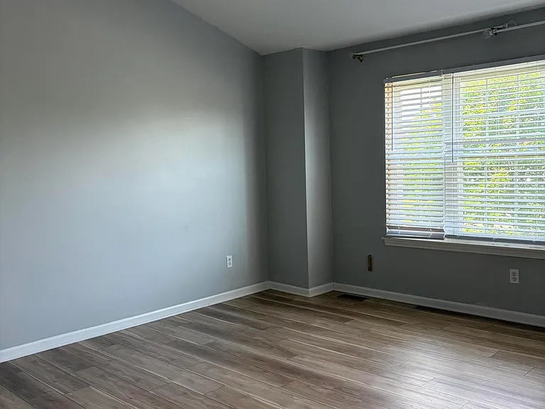 4101 Rolling Meadow Ln — Photo 14