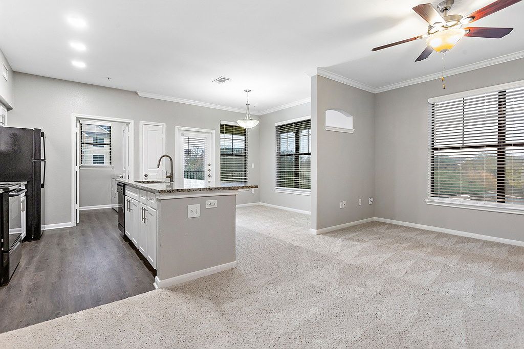 8515 Brodie Ln 2115 Austin TX 78745 Zillow