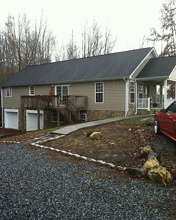 1st image of 223 Pecan Wood Dr