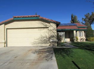 1063 E Avenue J6, Lancaster, CA 93535