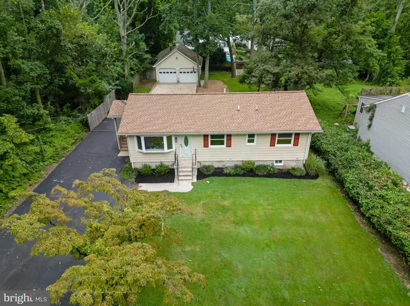 667 C St, Pasadena, MD 21122