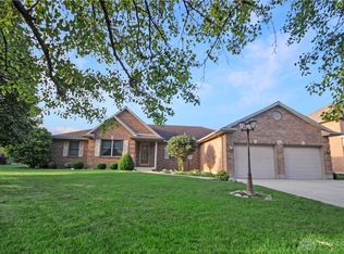 14 Edgewood Dr, Arcanum, OH 45304