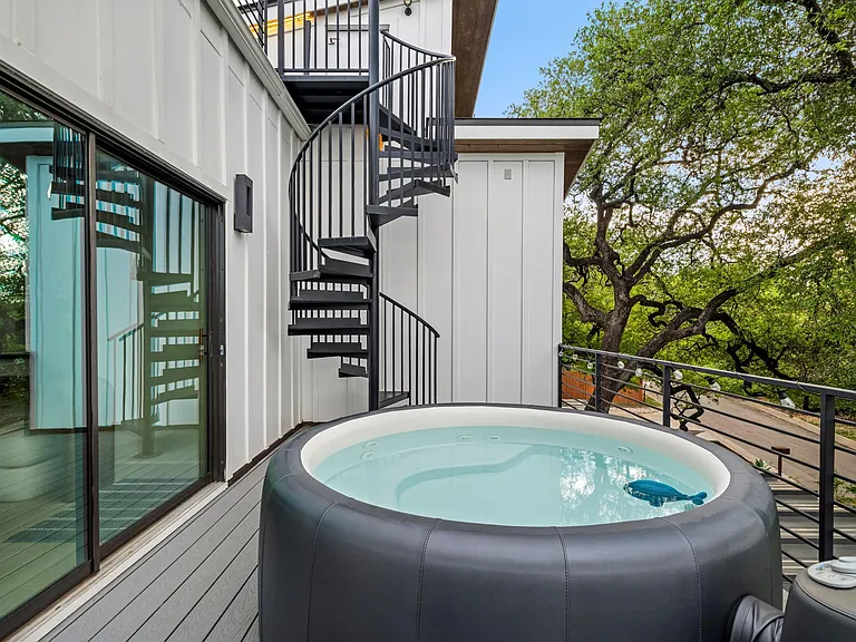 1407 Parkinson Dr #1 — Photo 23