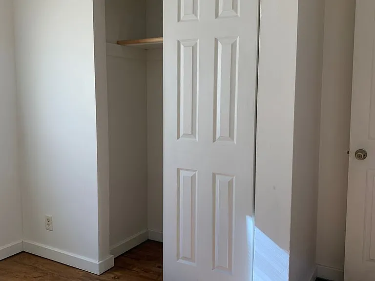 812 N 10th St — Photo 5