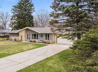 5304 Cynthia Ln, Racine, WI 53406