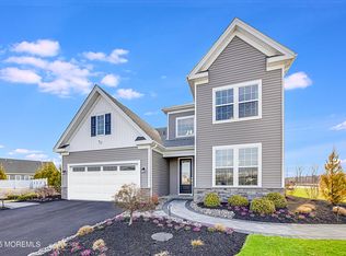 96 Fillmore Dr, Monroe Township, NJ 08831