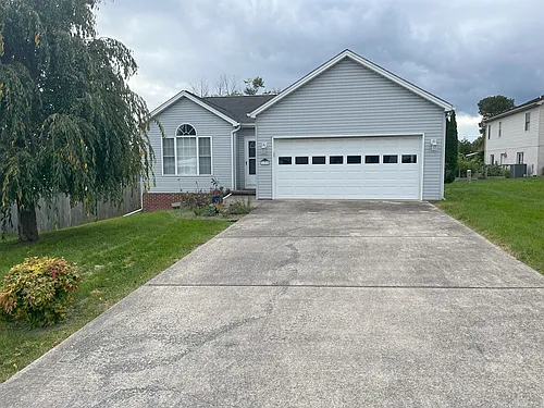 125 Sharon St Photo 1
