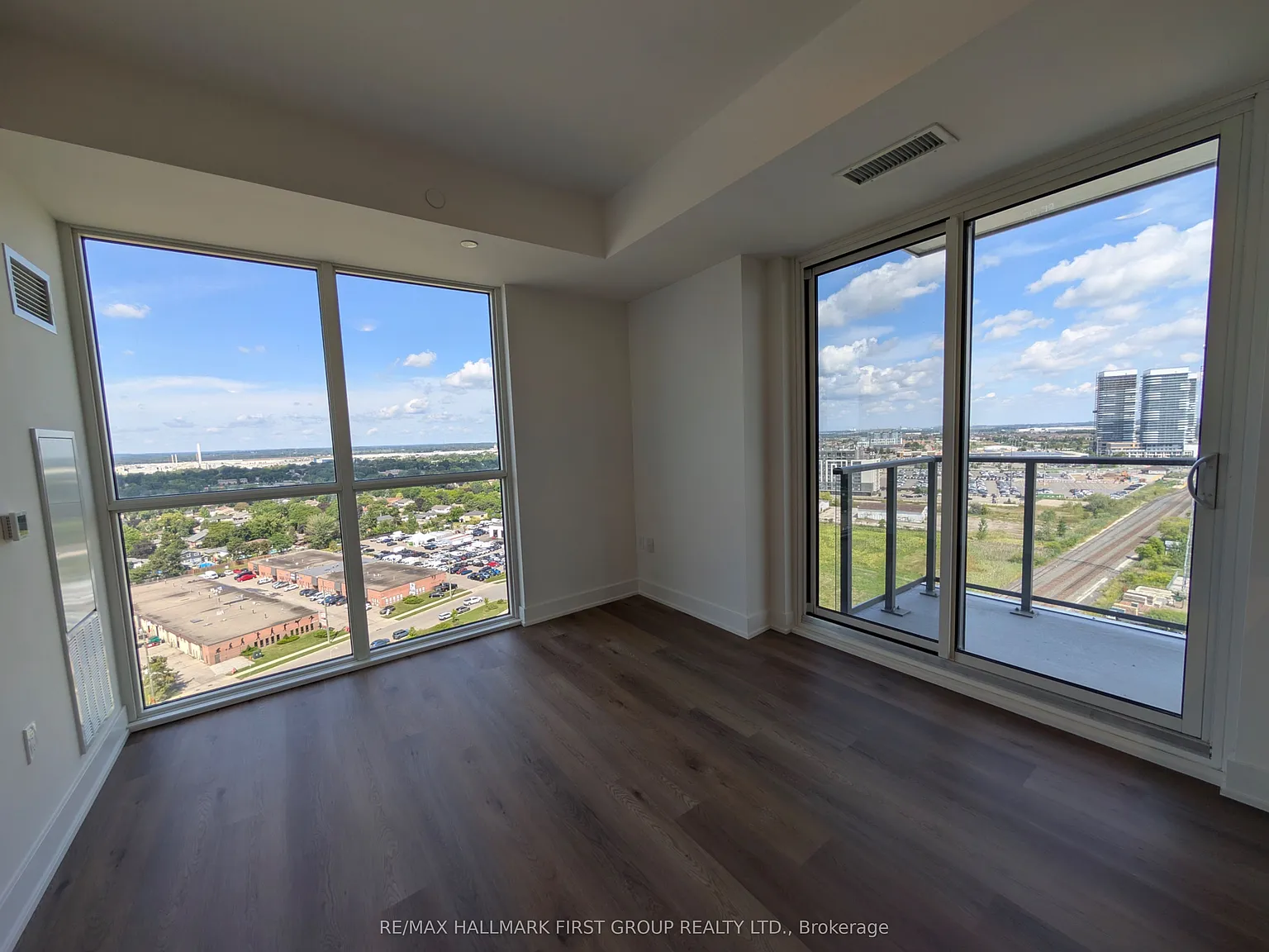2 bed, $2,700 — Photo 1