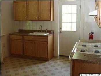 2nd image of 70 Institure St