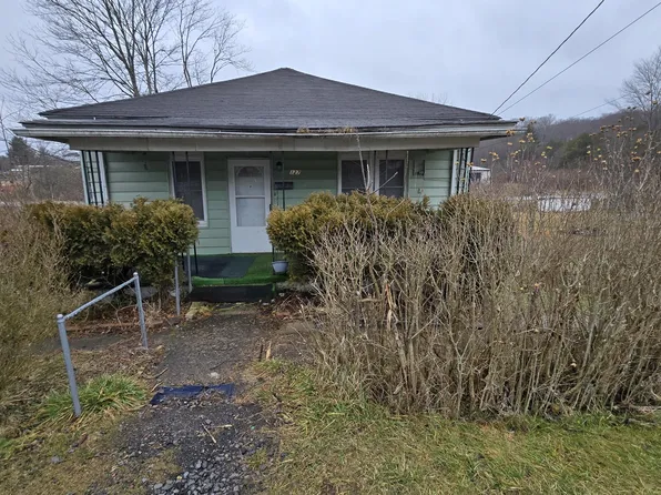 127 Oleander Dr, Beckley, WV 25801