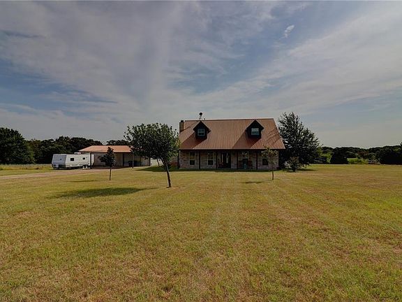 3rd image of 142 Wyatt Earp Way