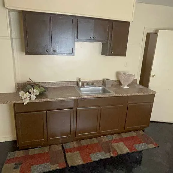 8836 Mettetal St — Photo 3