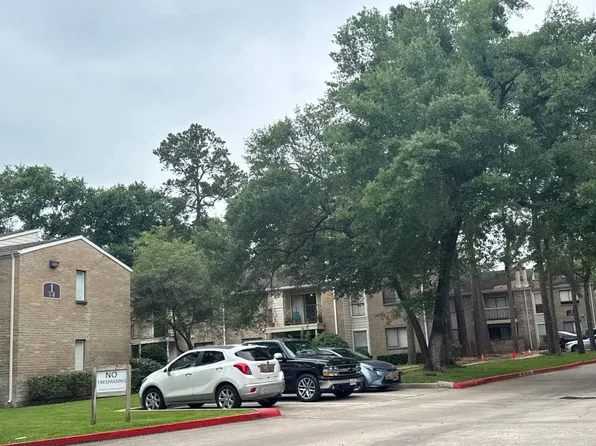 3500 Tangle Brush Dr, Spring, TX 77381